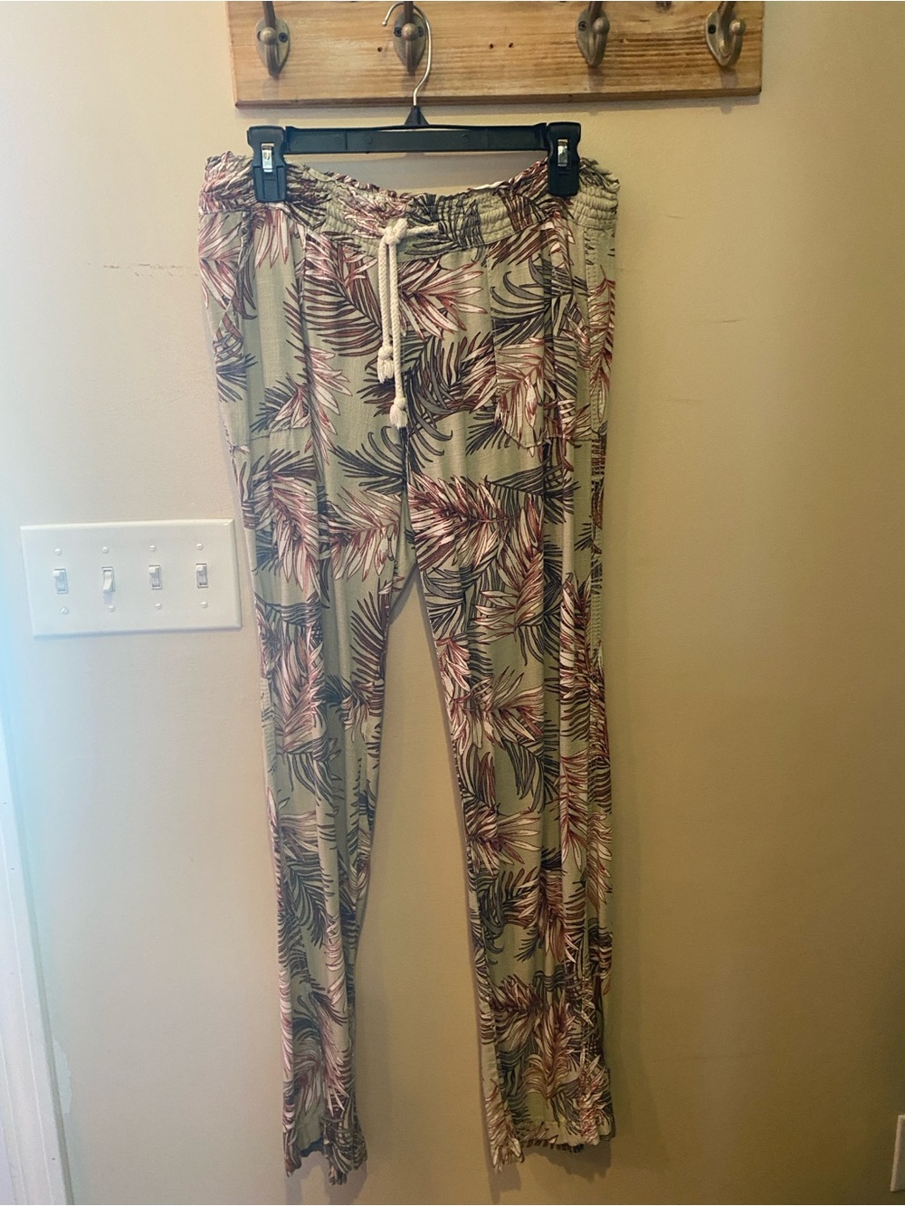 Womens Cali1850 Olive Tropical Print Drawstring Pants